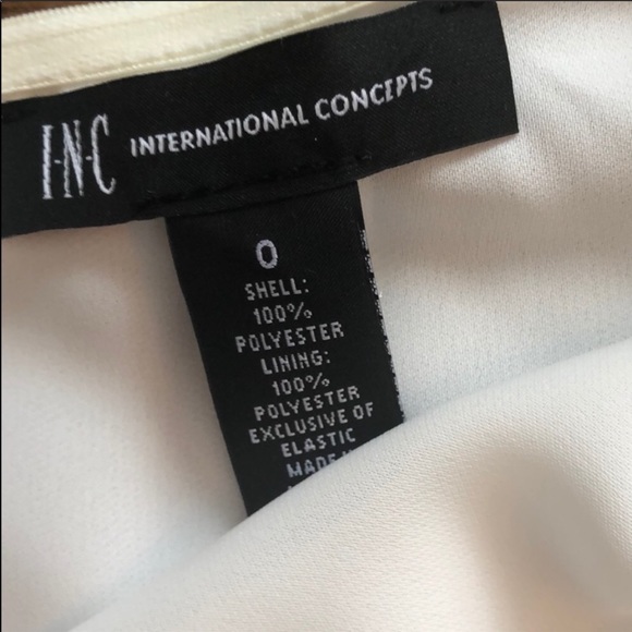 Adorable one shoulder blouse 💓 - Picture 2 of 2